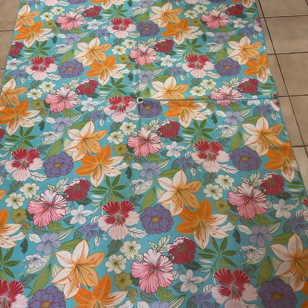 Tablecloth 